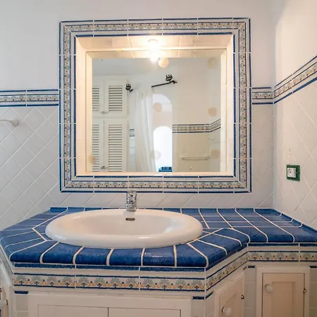 Punta Sardegna Вилла